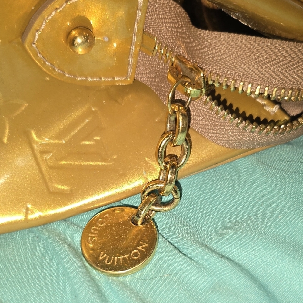 Louis Vuitton Gold and Tan Vernis Shoulder Bag - Picture 6 of 12